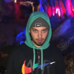 Meet your Posher, Chris